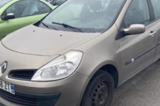 Boite de vitesses RENAULT CLIO 3 Photo n°1