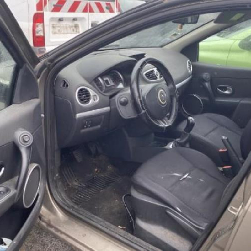 Boite de vitesses RENAULT CLIO 3 Photo n°9