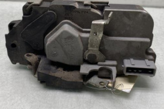 Serrure arriere droit PEUGEOT 206