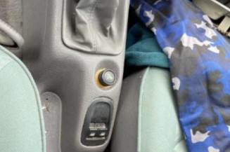 Serrure arriere droit PEUGEOT 206
