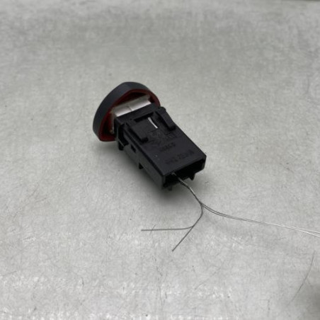 Bouton de warning RENAULT CLIO 2