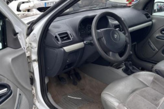 Bouton de warning RENAULT CLIO 2