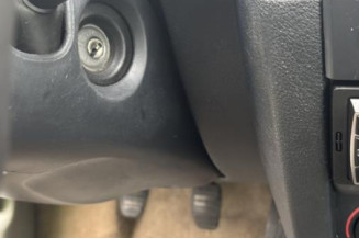 Bouton de warning RENAULT CLIO 2