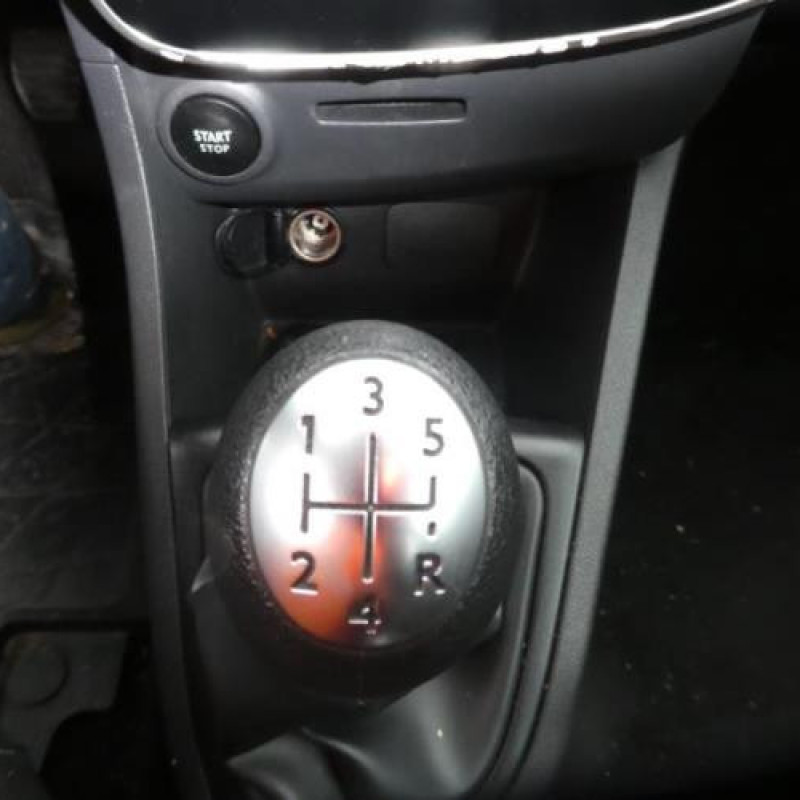 Pretensionneur de ceinture avant droit RENAULT CLIO 4 Photo n°11