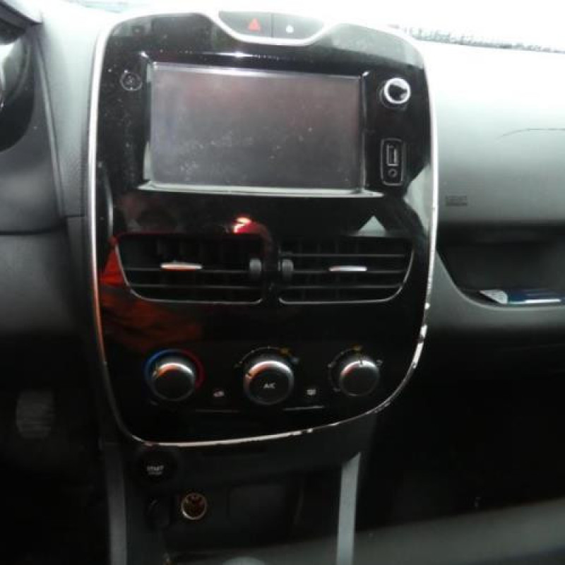 Pretensionneur de ceinture avant droit RENAULT CLIO 4 Photo n°12