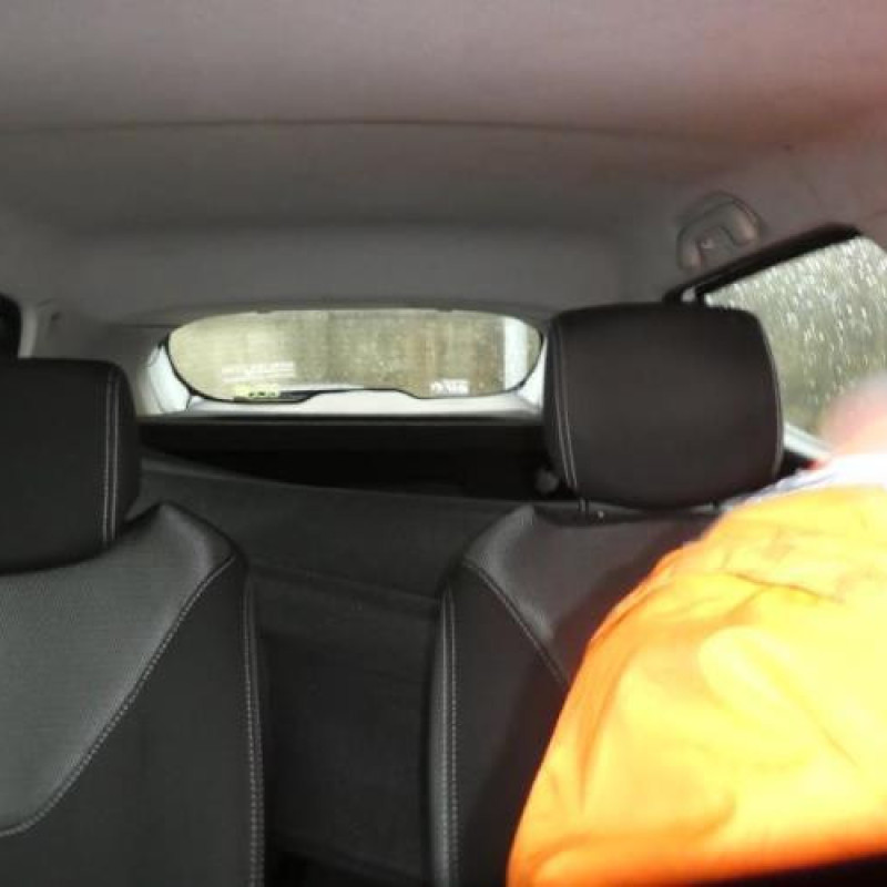 Pretensionneur de ceinture avant droit RENAULT CLIO 4 Photo n°14