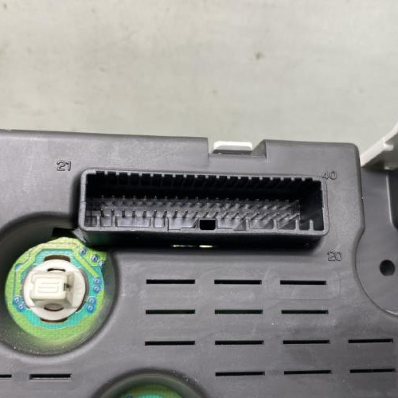 Compteur RENAULT MODUS Photo n°4
