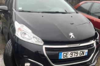 Ecran GPS PEUGEOT 208 1