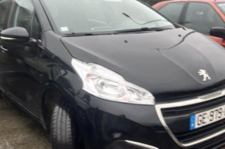 Ecran GPS PEUGEOT 208 1