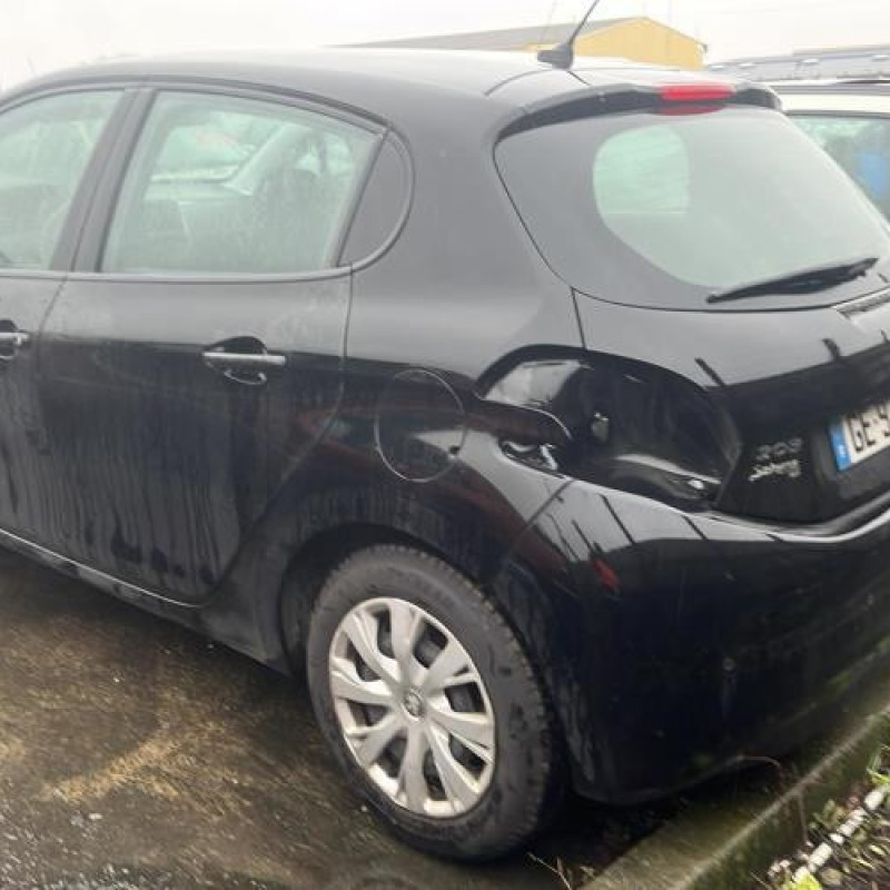 Ecran GPS PEUGEOT 208 1 Photo n°7