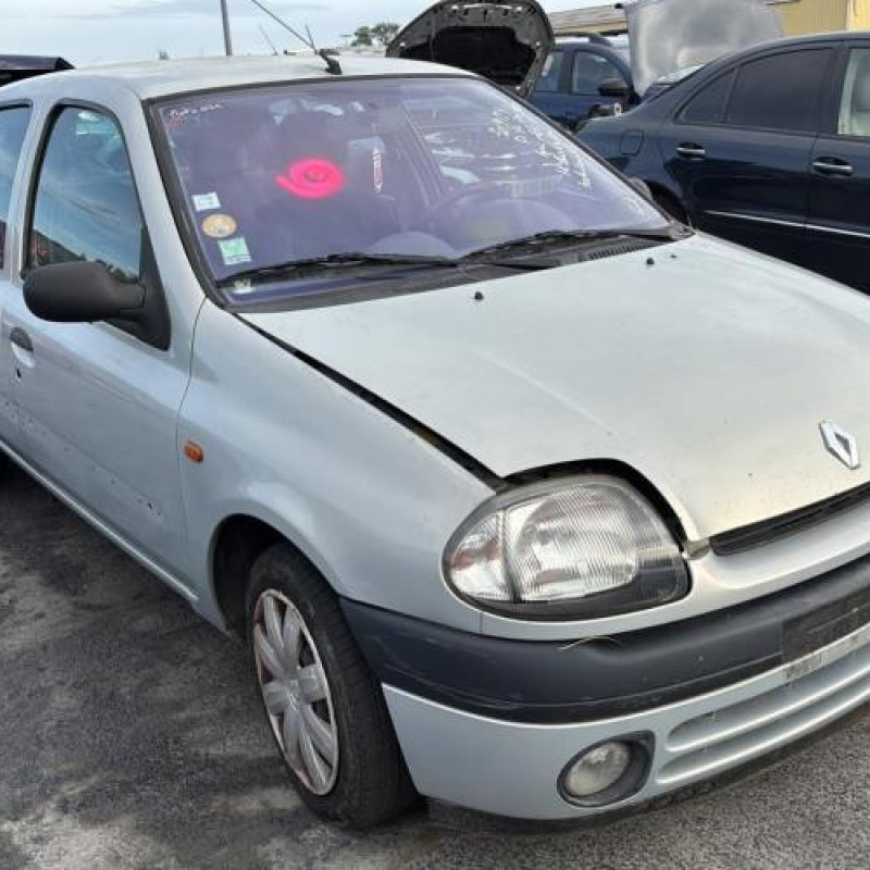 Pompe à carburant RENAULT CLIO 2 Photo n°5