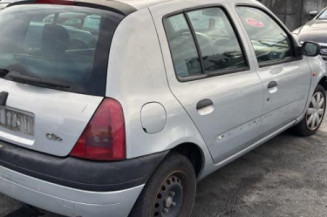 Pompe à carburant RENAULT CLIO 2