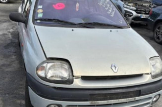 Pompe à carburant RENAULT CLIO 2
