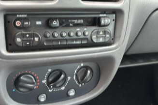 Pompe à carburant RENAULT CLIO 2