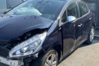 Ecran GPS PEUGEOT 208 1