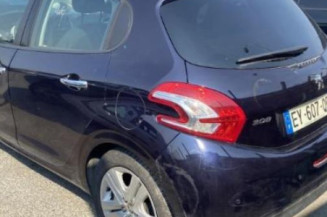 Ecran GPS PEUGEOT 208 1