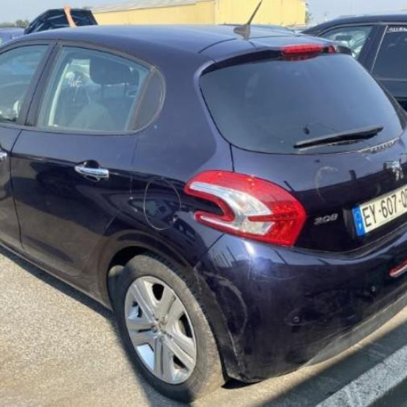 Ecran GPS PEUGEOT 208 1 Photo n°8