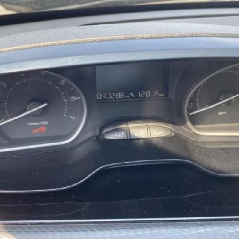 Ecran GPS PEUGEOT 208 1 Photo n°18