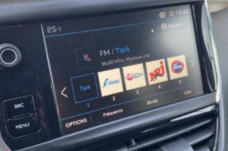Ecran GPS PEUGEOT 208 1