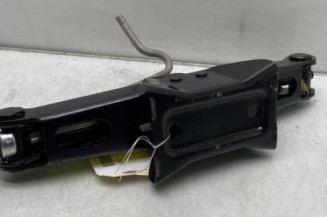 Cric PEUGEOT 208 1