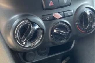 Cric PEUGEOT 208 1