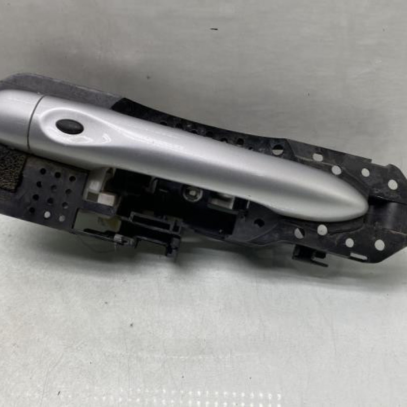 Poignee porte arriere droit RENAULT MEGANE 3 Photo n°4