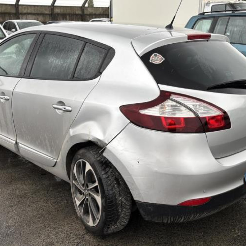 Poignee porte arriere droit RENAULT MEGANE 3 Photo n°8