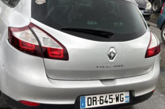 Poignee porte arriere droit RENAULT MEGANE 3