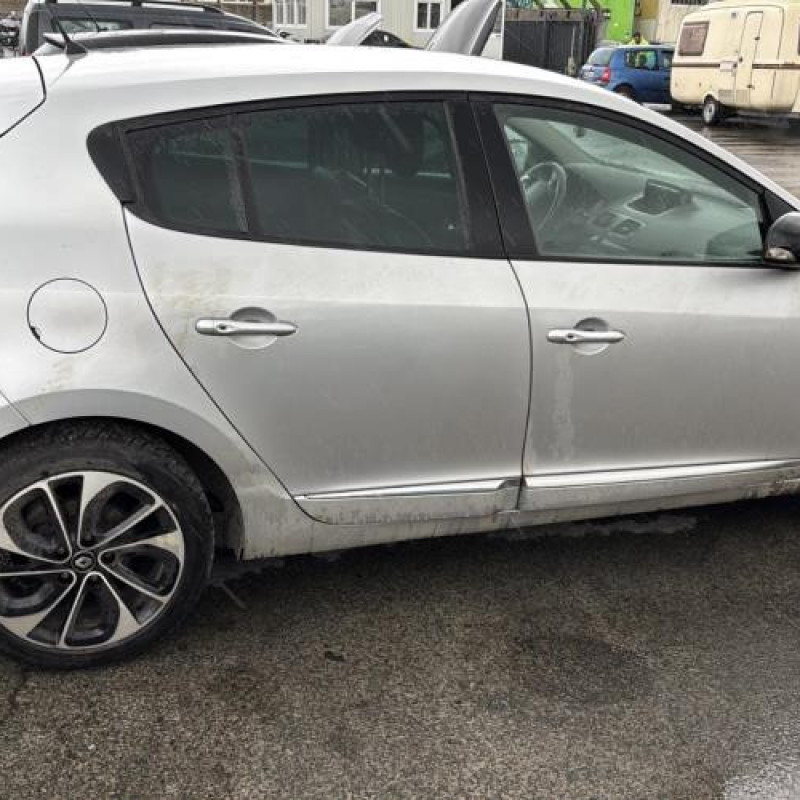 Poignee porte arriere droit RENAULT MEGANE 3 Photo n°11