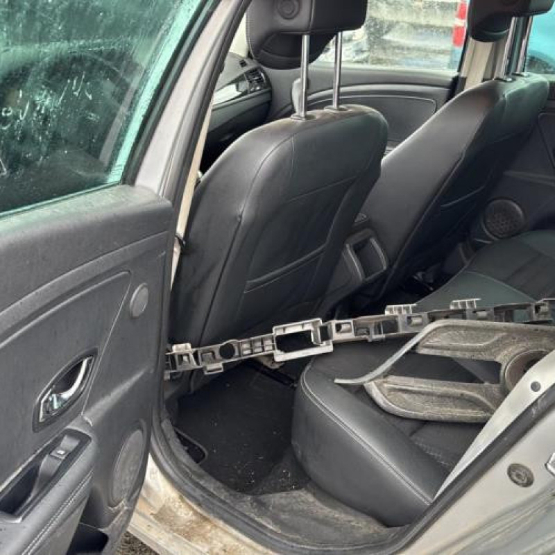 Poignee porte arriere droit RENAULT MEGANE 3 Photo n°14