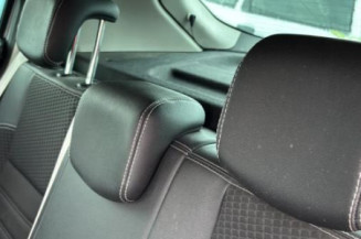 Poignee porte arriere droit RENAULT MEGANE 3
