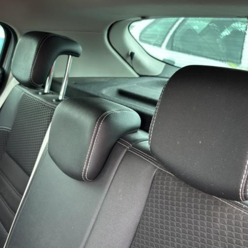 Poignee porte arriere droit RENAULT MEGANE 3 Photo n°15