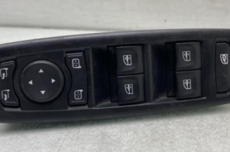 Interrupteur de leve vitre avant gauche RENAULT MEGANE 3