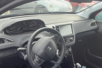 Ecran GPS PEUGEOT 208 1