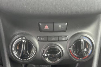 Ecran GPS PEUGEOT 208 1