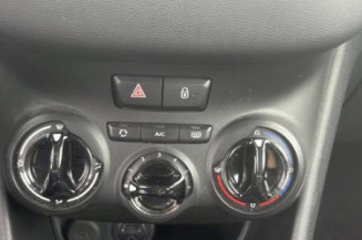 Ecran GPS PEUGEOT 208 1