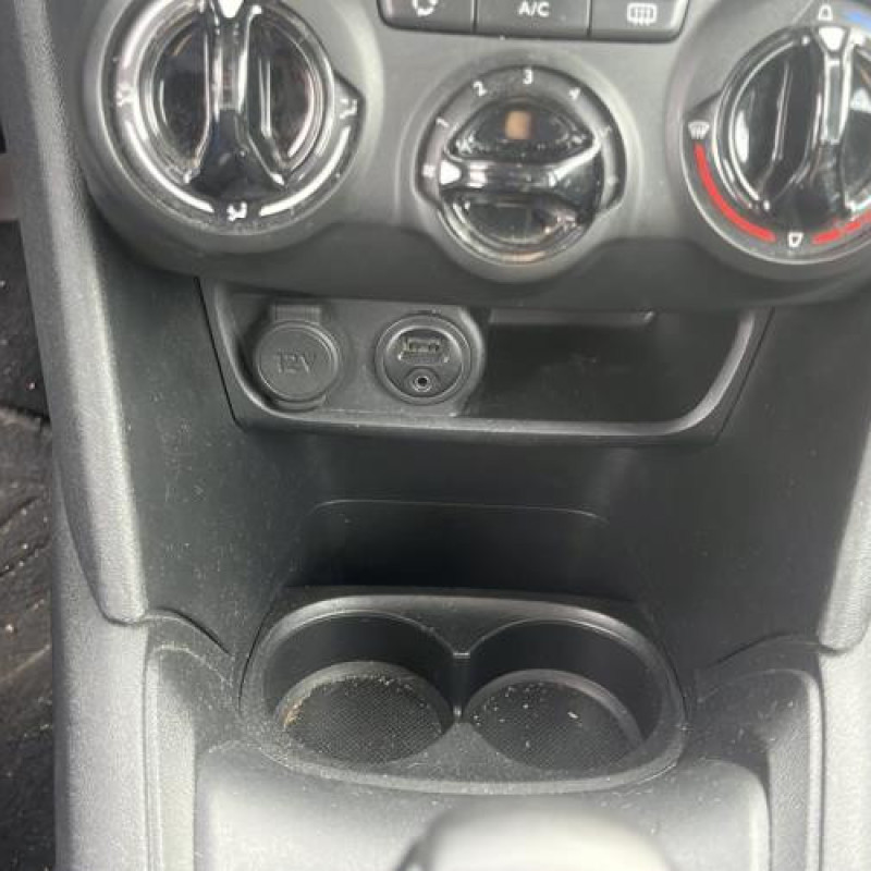 Ecran GPS PEUGEOT 208 1 Photo n°16