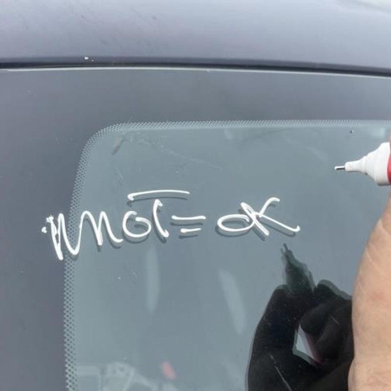 Ecran GPS PEUGEOT 208 1 Photo n°19