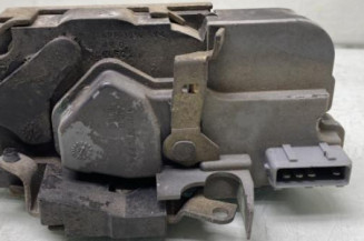 Serrure arriere droit PEUGEOT 206