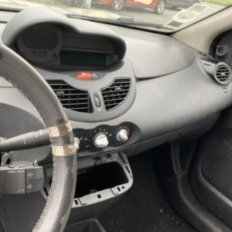 Feu arriere secondaire droit (feux) RENAULT TWINGO 2 Photo n°17