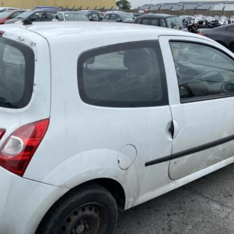 Feu arriere secondaire gauche (feux) RENAULT TWINGO 2 Photo n°7