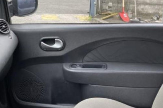 Feu arriere secondaire gauche (feux) RENAULT TWINGO 2