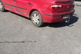 Pompe à carburant RENAULT LAGUNA 2