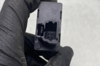 Interrupteur de leve vitre arriere droit PEUGEOT 407