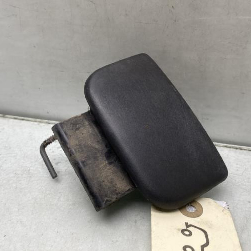 Poignee porte avant droit PEUGEOT 106 Photo n°1