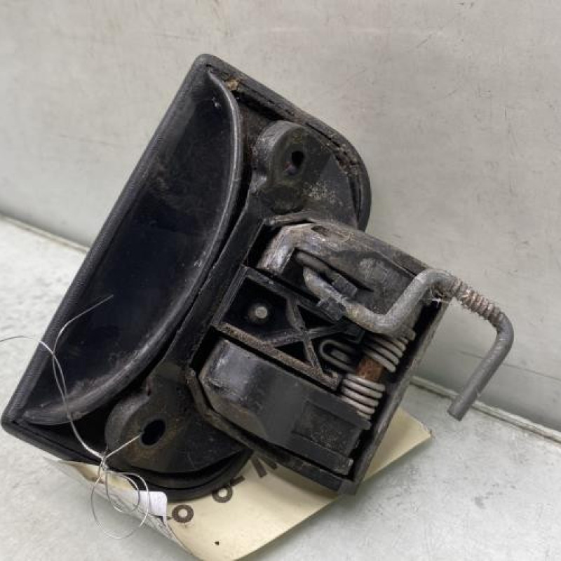 Poignee porte avant droit PEUGEOT 106 Photo n°2