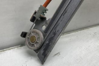 Leve vitre mecanique avant droit PEUGEOT 106