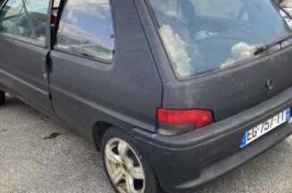 Leve vitre mecanique avant droit PEUGEOT 106