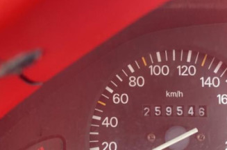 Leve vitre mecanique avant droit PEUGEOT 106