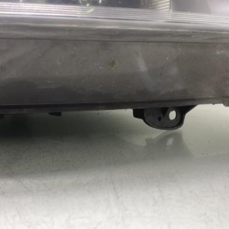 Optique avant principal droit (feux)(phare) RENAULT CLIO 2 CAMPUS Photo n°3